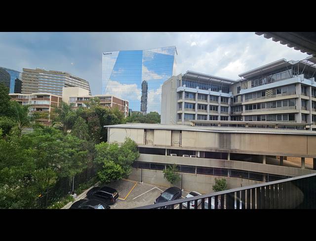 1 BEDROOM APARTMENT FOR SALE IN SANDOWN